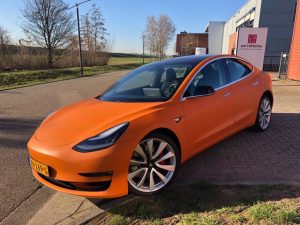 Tesla wrap PD-Reklame